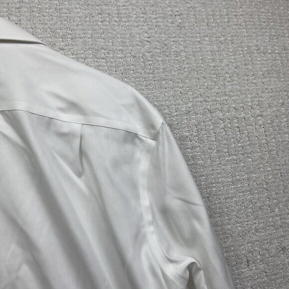 Calvin Klein Non Iron White Men Sz 17 Button up Dress Shirt Casual Preppy - Picture 15 of 15